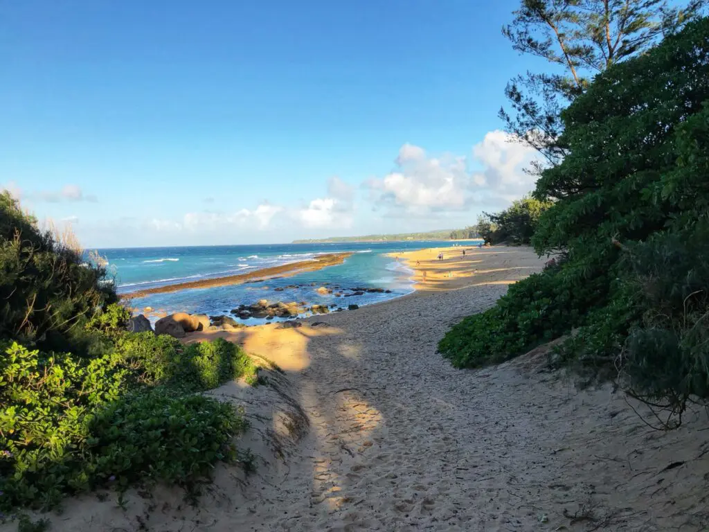 "Spreckelsville Beach" is the traditional name given to a two-mile expanse of shoreline extending from Baby Beach in Spreckelsville to Kanaha Beach in Kahului. 